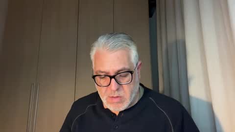 maxbillo online show from 19, 3, 2026