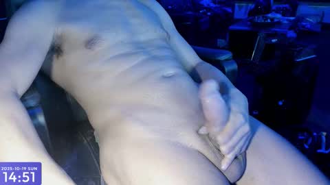 Maxel F online show from 19, 10, 2025