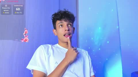 Snapshot of maxfrost1 chatting on 5, 4, 2026 Max online show from 5, 4, 2026