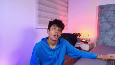 M A X F R O S T   online show from 6, 1, 2026