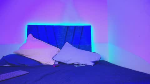 maxi_and_evan online show from 17, 3, 2026