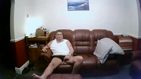 MAX online show from 22, 2, 2025