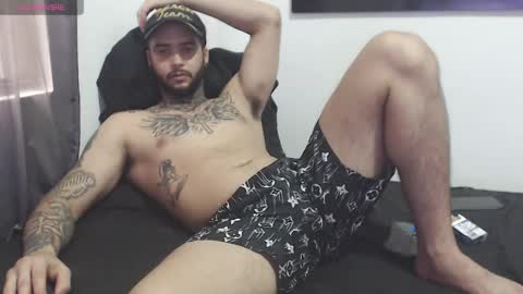 Snapshot of maxi_rogger chatting on 3, 12, 2024 maxi rogger online show from 3, 12, 2024