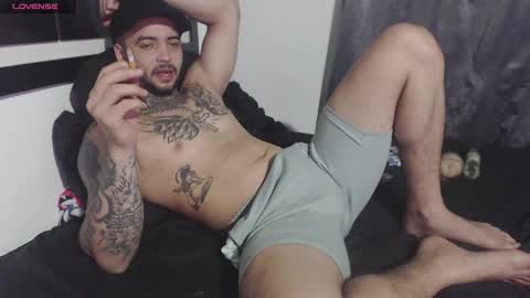 Snapshot of maxi_rogger chatting on 12, 2, 2025 maxi rogger online show from 12, 2, 2025