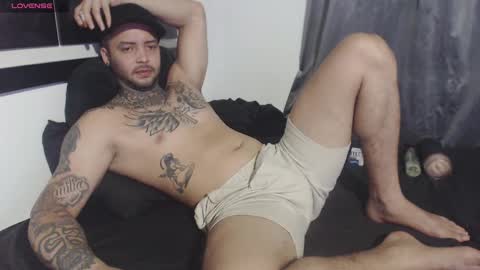 Snapshot of maxi_rogger chatting on 18, 2, 2025 maxi rogger online show from 18, 2, 2025