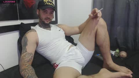 Snapshot of maxi_rogger chatting on 21, 2, 2025 maxi rogger online show from 21, 2, 2025