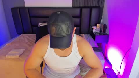 Maximo Wolf online show from 3, 3, 2025