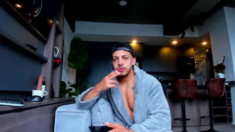 maximo_and_marcelo online show from 5, 6, 2026