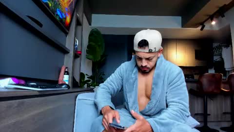 maximo_and_marcelo online show from 9, 6, 2026