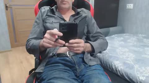 Snapshot of maximus3334 chatting on 3, 11, 2025 maximus3334 online show from 3, 11, 2025