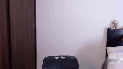 Independent Model online show from 20, 12, 2024