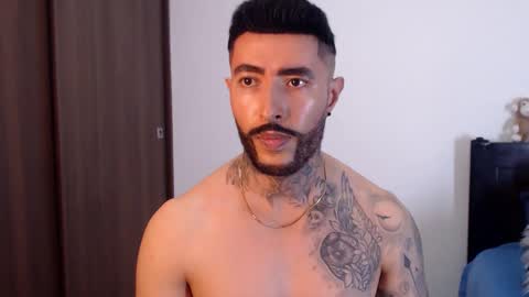 Independent Model online show from 22, 12, 2024