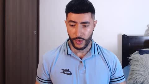 Independent Model online show from 25, 12, 2024