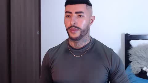 Independent Model online show from 23, 1, 2025