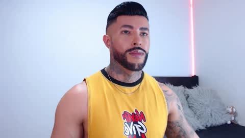 Independent Model online show from 6, 10, 2025