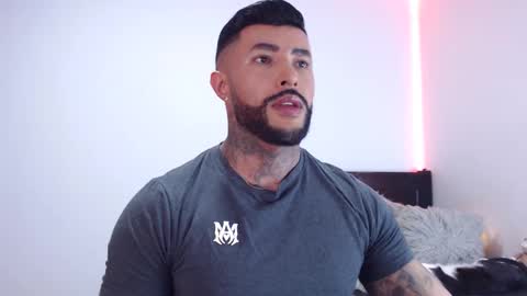 Independent Model online show from 12, 10, 2025