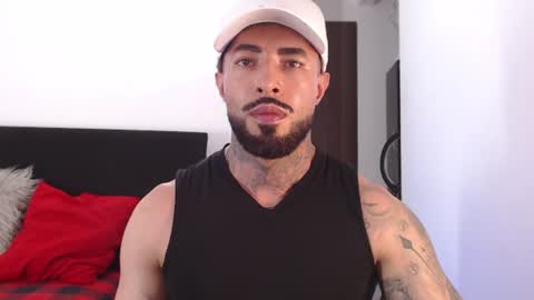 Independent Model online show from 26, 6, 2026