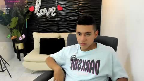 Snapshot of maximuss_19 chatting on 24, 2, 2025 Maximus online show from 24, 2, 2025