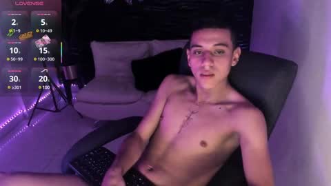 Snapshot of maximuss_19 chatting on 27, 2, 2025 Maximus online show from 27, 2, 2025