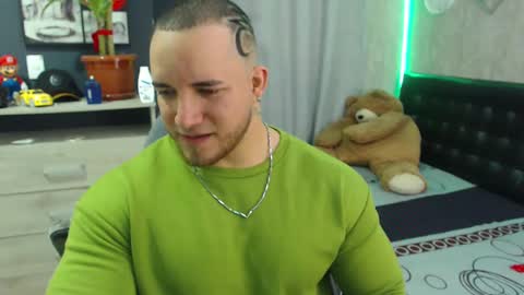 Snapshot of maximussantorini chatting on 7, 12, 2024 maximus online show from 7, 12, 2024