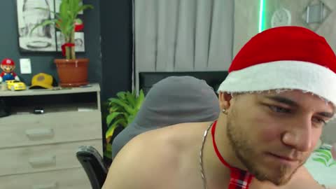 Snapshot of maximussantorini chatting on 19, 12, 2024 maximus online show from 19, 12, 2024