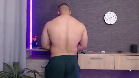 Snapshot of maximussantorini chatting on 4, 12, 2025 maximus online show from 4, 12, 2025