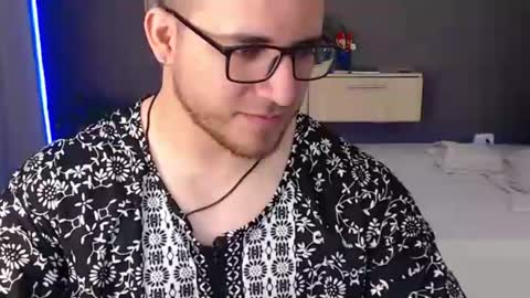Snapshot of maximussantorini chatting on 20, 7, 2026 maximus online show from 20, 7, 2026