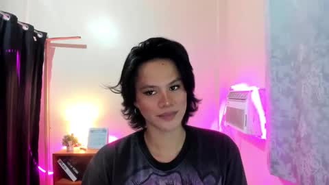 Snapshot of maxine_fucks chatting on 19, 12, 2025 maxine_fucks online show from 19, 12, 2025