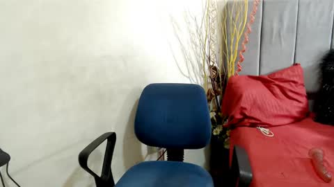 maxinesex_ online show from 4, 12, 2024