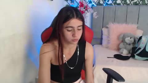 Snapshot of maxinesex_ chatting on 1, 10, 2025 maxinesex_ online show from 1, 10, 2025