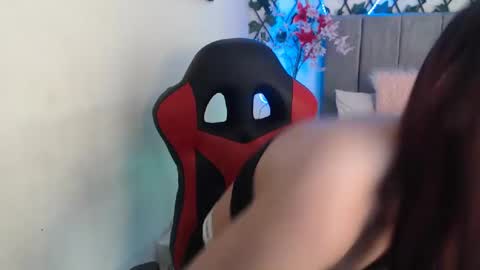 Snapshot of maxinesex_ chatting on 6, 10, 2025 maxinesex_ online show from 6, 10, 2025