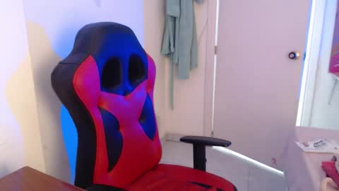 Snapshot of maxinesex_ chatting on 24, 2, 2026 maxinesex_ online show from 24, 2, 2026