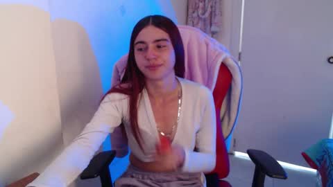 maxinesex_ online show from 15, 4, 2026