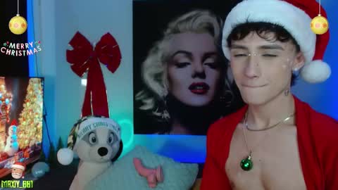 Snapshot of maxiy_001 chatting on 21, 12, 2024 Max online show from 21, 12, 2024
