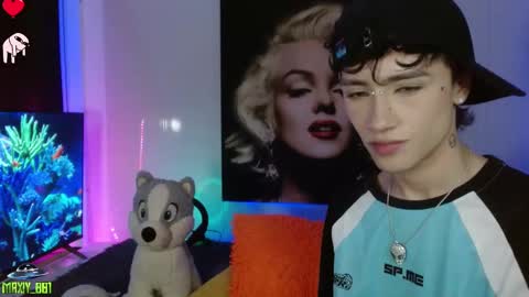 Snapshot of maxiy_001 chatting on 25, 1, 2025 Max online show from 25, 1, 2025