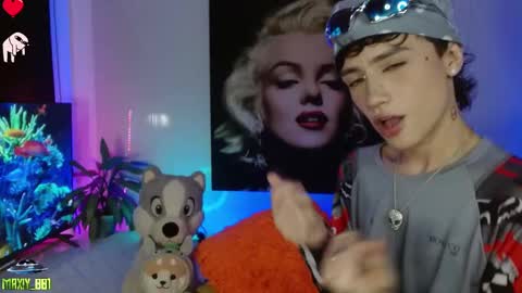 Snapshot of maxiy_001 chatting on 31, 1, 2025 Max online show from 31, 1, 2025
