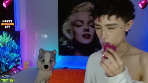 Snapshot of maxiy_001 chatting on 12, 2, 2025 Max online show from 12, 2, 2025