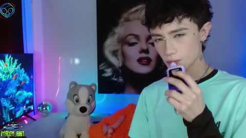 Snapshot of maxiy_001 chatting on 7, 3, 2025 Max online show from 7, 3, 2025