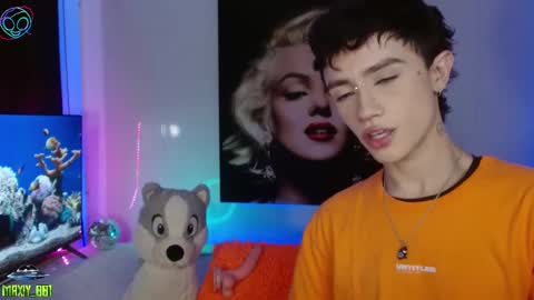 Snapshot of maxiy_001 chatting on 10, 3, 2025 Max online show from 10, 3, 2025