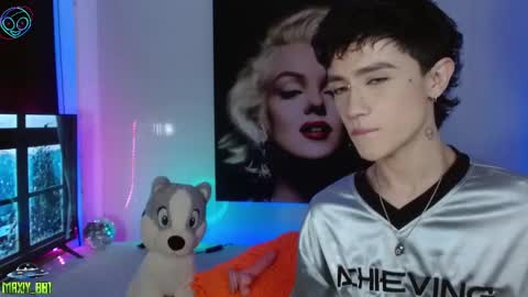Snapshot of maxiy_001 chatting on 11, 3, 2025 Max online show from 11, 3, 2025