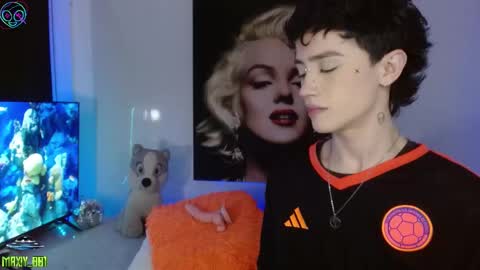 Snapshot of maxiy_001 chatting on 10, 9, 2025 Max online show from 10, 9, 2025