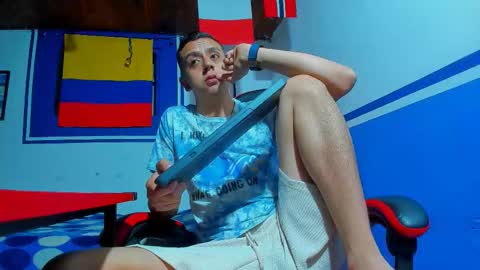 Snapshot of maxowens_oficial chatting on 27, 2, 2026 MAX online show from 27, 2, 2026