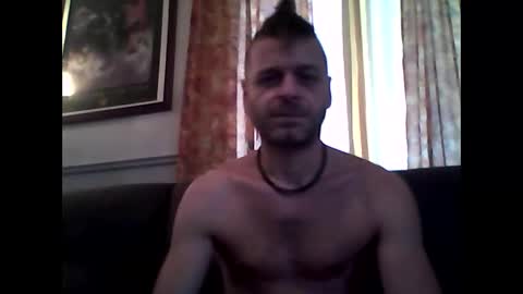 Snapshot of maxthewolf chatting on 1, 11, 2025 MaxTheWolf online show from 1, 11, 2025