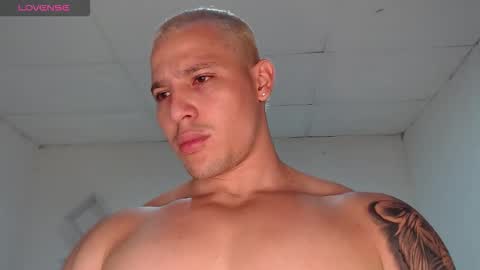 Snapshot of maxwel949813 chatting on 29, 10, 2025 Max online show from 29, 10, 2025