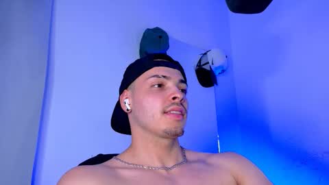 Snapshot of maxwell_dupont chatting on 1, 10, 2025 MAX online show from 1, 10, 2025