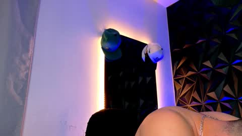 Snapshot of maxwell_dupont chatting on 15, 10, 2025 MAX online show from 15, 10, 2025