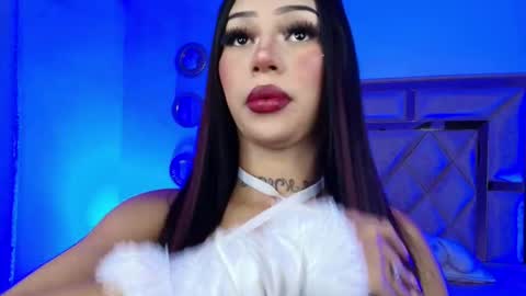 Snapshot of maxxine_vxx chatting on 28, 5, 2026 Valentina online show from 28, 5, 2026