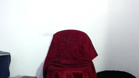 Snapshot of maxxx_miller chatting on 8, 1, 2026 airam miller online show from 8, 1, 2026