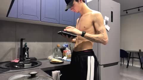 Max online show from 26, 9, 2025