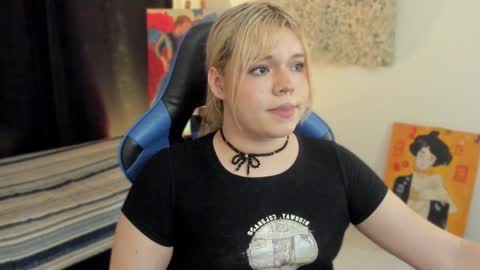 Snapshot of maxxxine_ chatting on 9, 1, 2025 Maxine Minx online show from 9, 1, 2025